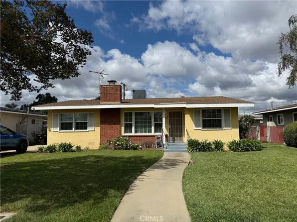 1045 Casa Hermosa Dr, Pomona, CA 91768