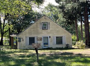 1175 Englewood Ave, Norton Shores, MI 49441