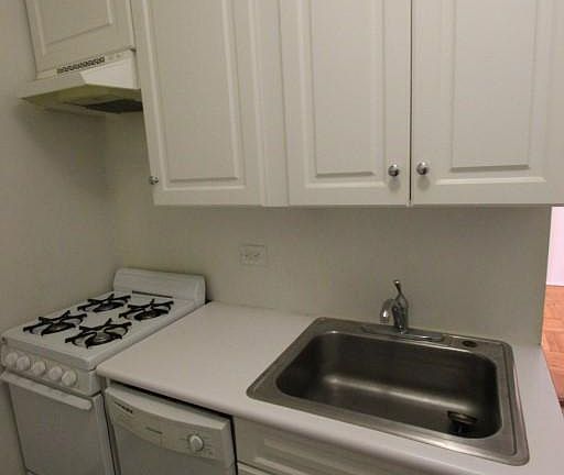 5th image of 6561 Saunders St APT 1D