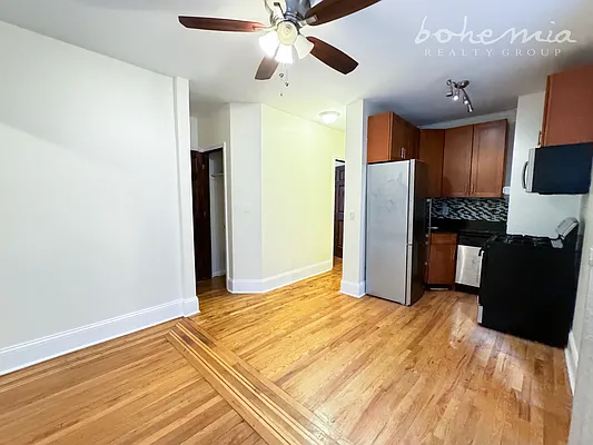 Rented by Bohemia Realty Group | media 7