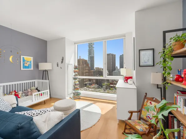 200 Chambers Street 25F image 10 of 11