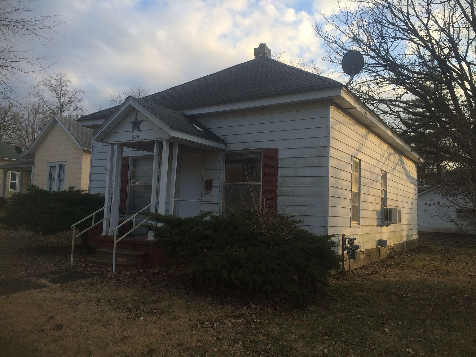 223 W Lake St, Marceline, MO 64658 Zillow