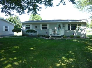 188 Crockett Dr, Quincy, MI 49082