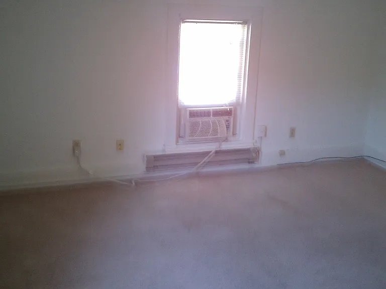 402 W Clark St — Photo 16