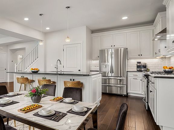 4th image of 5612 NE 133rd St