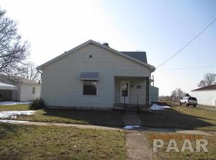 125 N 1st St, Cuba, IL 61427