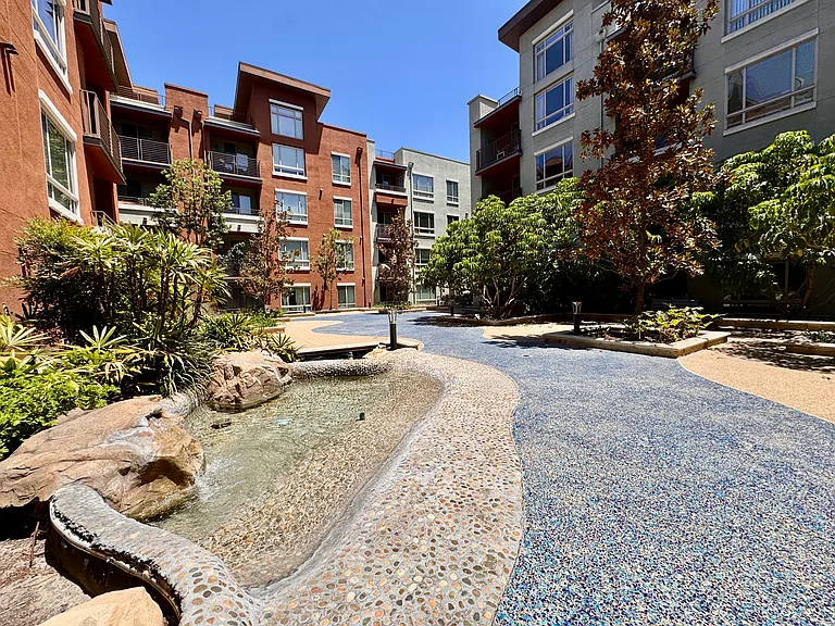 100 S Alameda St #261 — Photo 25