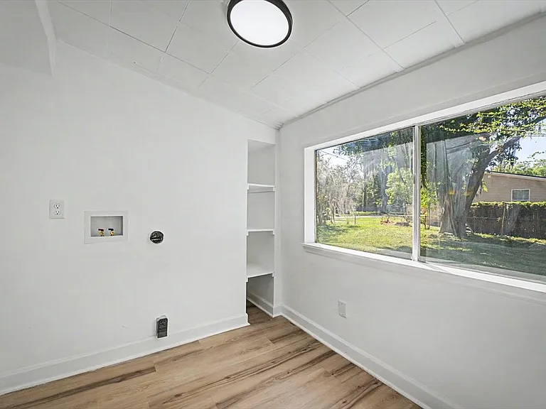 2520 Larsen Rd — Photo 30