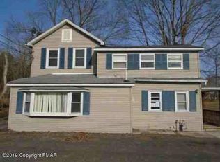 309 Avenue C, Matamoras, PA 18336