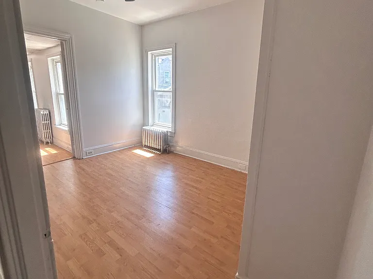 349 Miller St #1 — Photo 8