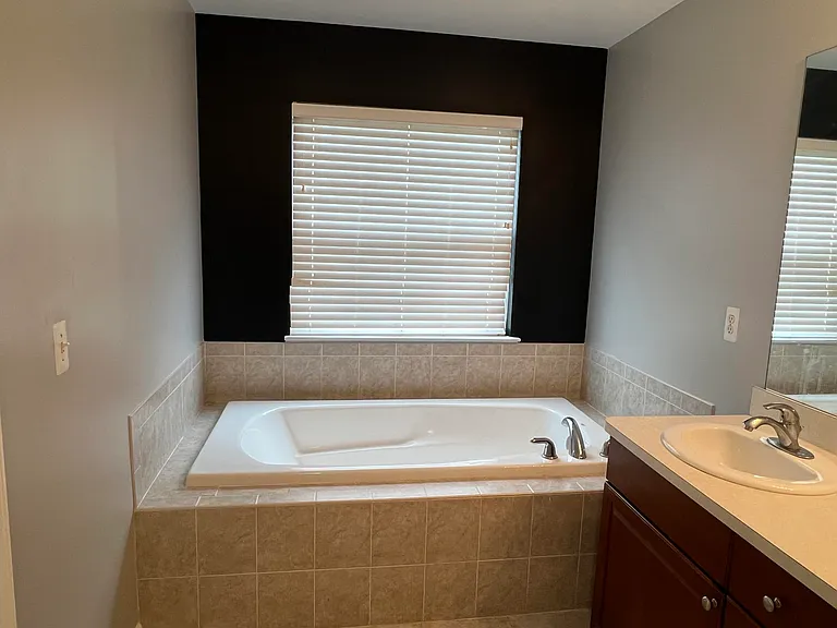24668 Thatcher Dr — Photo 20