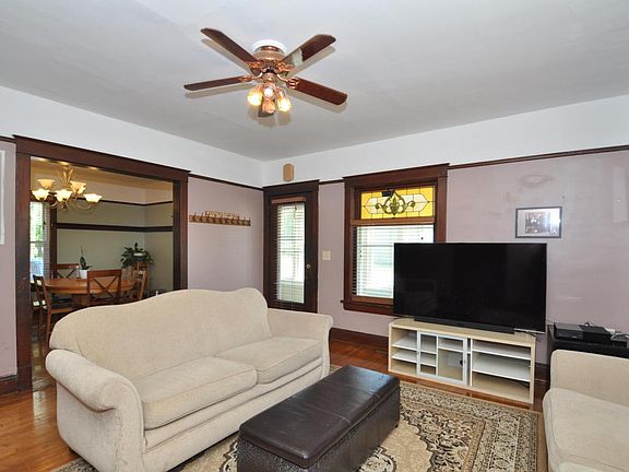 4th image of 2884 North St