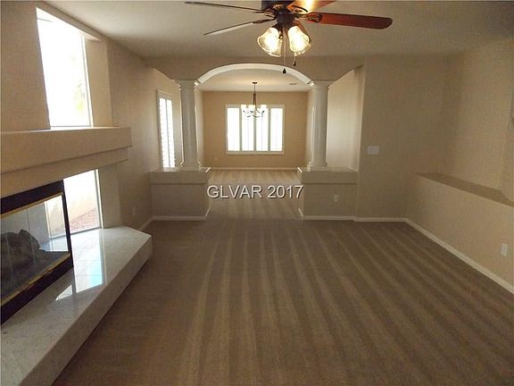 4th image of 10743 Wildhurst St