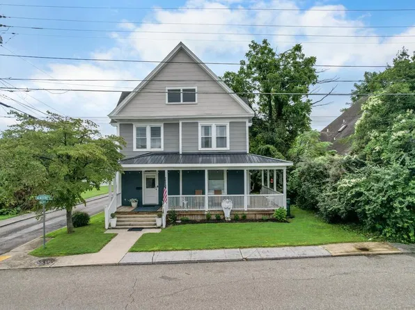 665 Moore St, Bristol, VA 24201