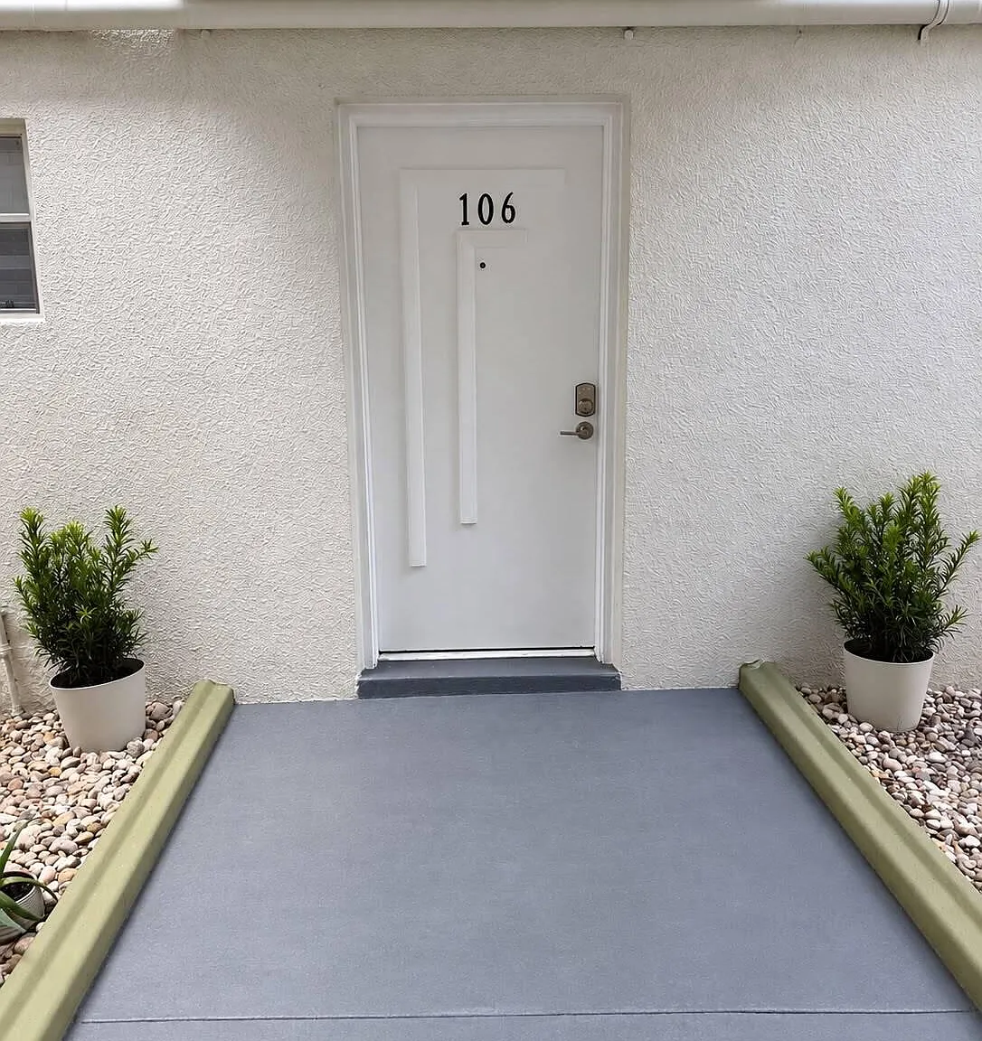 2 bed, 2.0 bath, 1252 sqft, $2,200 — Photo 1