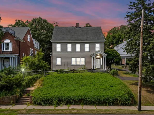 1070 Whitney Ave APT 1, Hamden, CT 06517