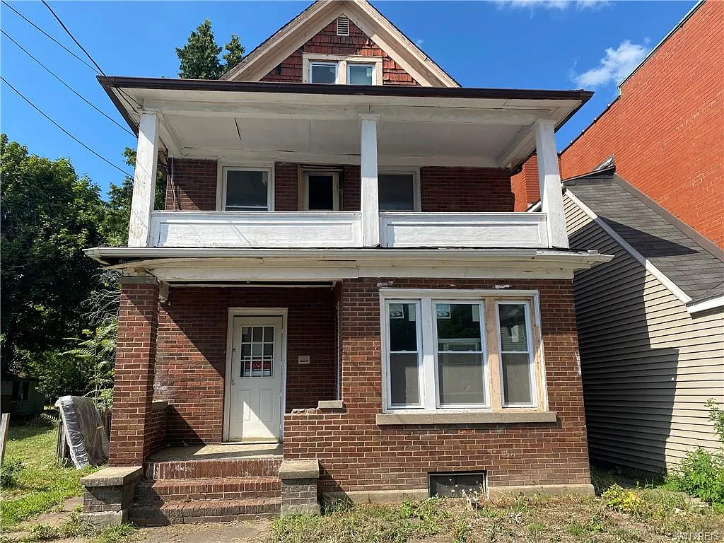 1332 Ashland Ave photo 1
