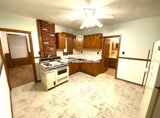 2 Garden Court St #6D, Boston, MA 02113