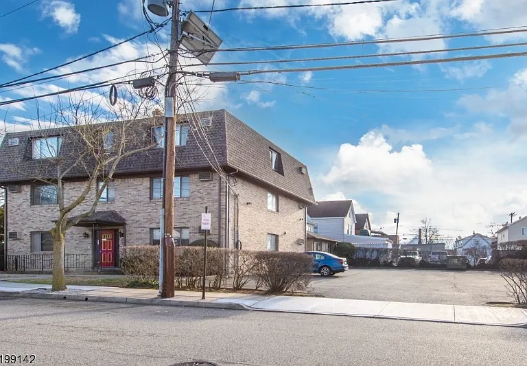 685 Van Houten Ave #3 — Photo 20