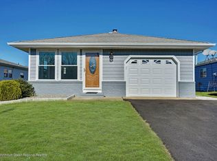 195 Port Royal Dr, Toms River, NJ