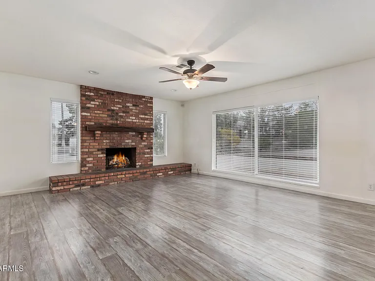 5401 E Exeter Blvd — Photo 14