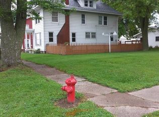190 W 1st St, Dallas City, IL