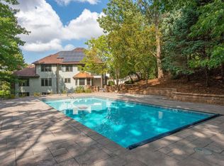 7692 Somerset Alcove, Woodbury, MN 55125