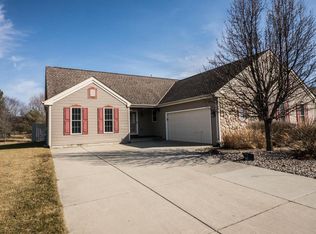 6617 Medley Dr, Racine, WI 53402