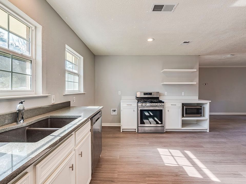 1st image of 5908 Garden Oaks Dr