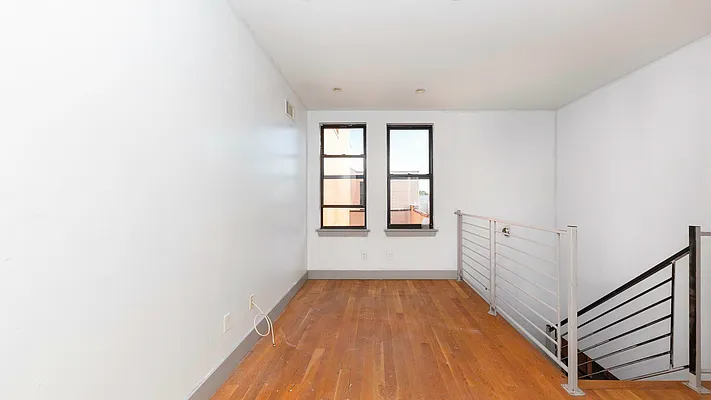 Rented by Nooklyn NYC LLC | media 23