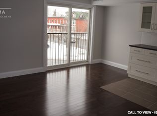 164 Main St #3, Ottawa, ON K1S1C2