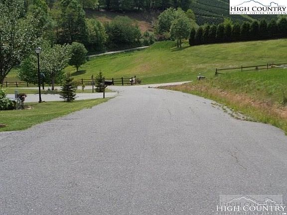 5th image of 15 and 16 Westwood Acres Drive