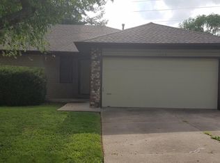 4649 S Glenn Ave, Springfield, MO 65810