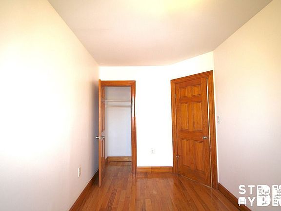 5th image of 220 Van Buren St #1LS