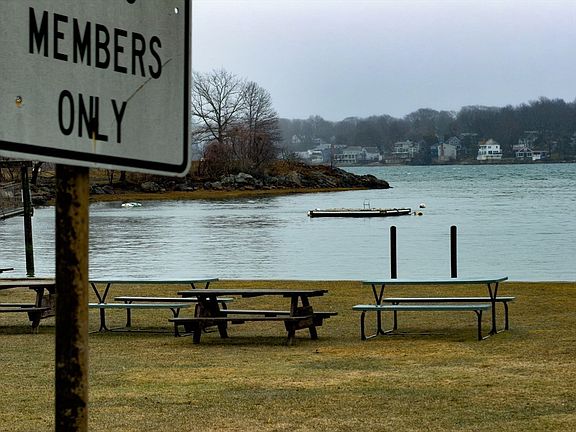 4th image of 2 Naples Rd #1