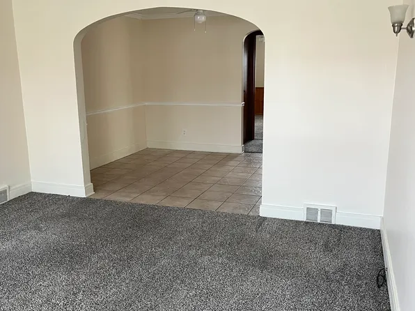 49 Concord Dr, Buffalo, NY 14215