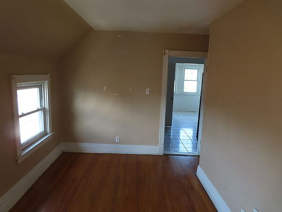 3rd image of 1407 N 19th Ave