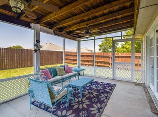 309 Saddlebrook Dr, Krum, TX 76249