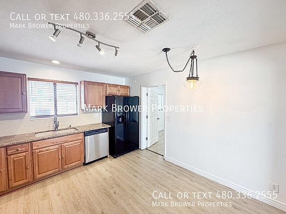 5th image of 514 N 72nd Pl