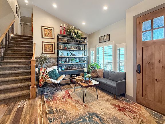 5th image of 4863 Jacquelyn Park Ln