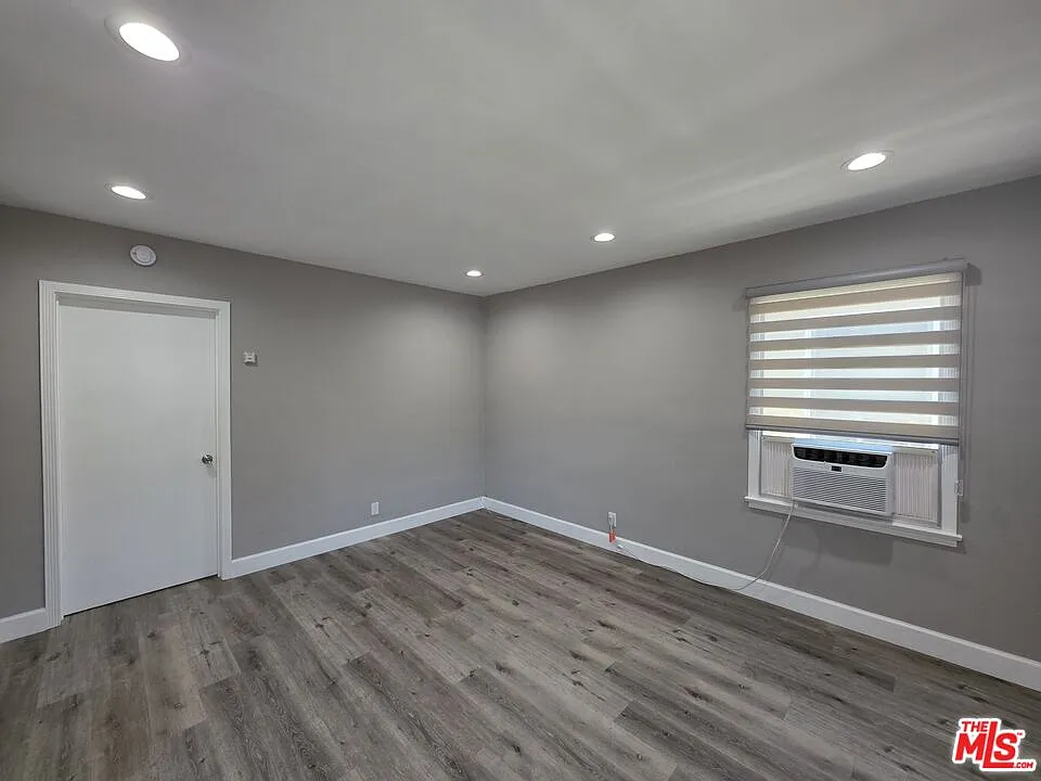 1 bed, 1.0 bath, 550 sqft, $2,800 — Photo 3