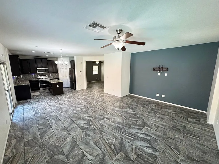 8123 Mosaic Sunrise Ln — Photo 4