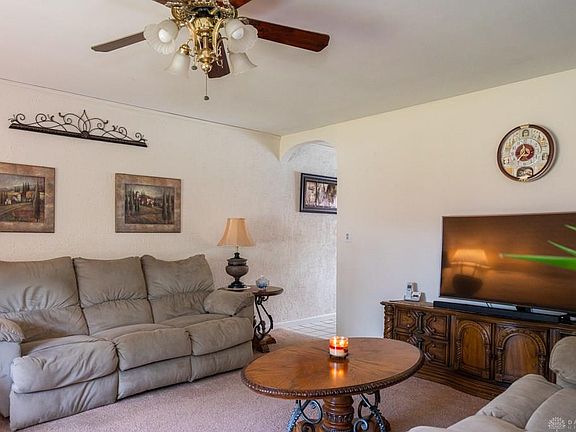 5th image of 2219 Southlea Dr