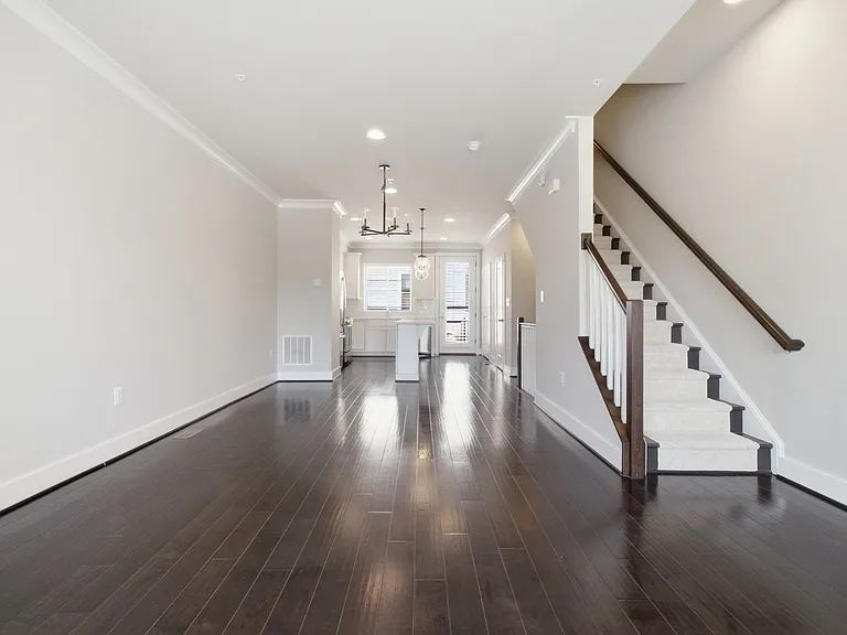 14566 Lake Vista Dr — Photo 11