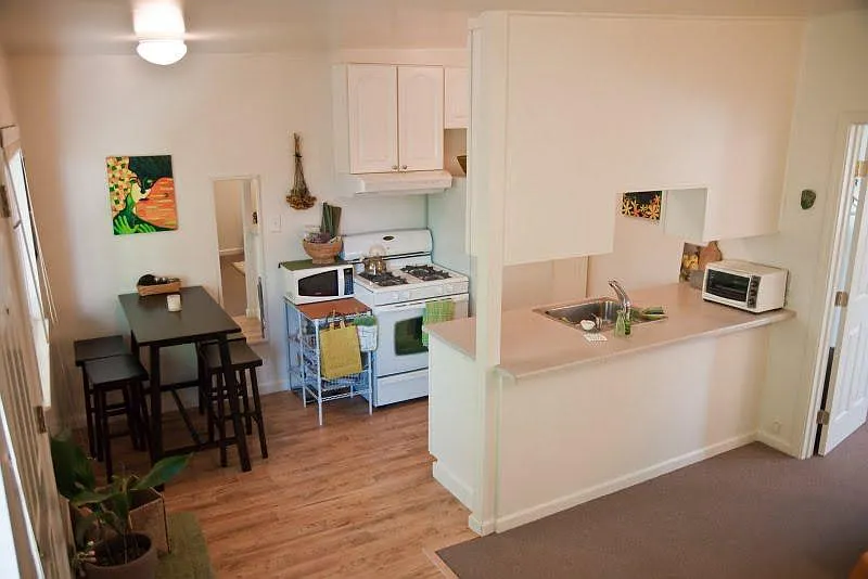1 bed, 500 sqft, $1,995 — Photo 2