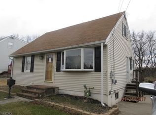 71 N Riverview Rd, Phillipsburg, NJ 08865