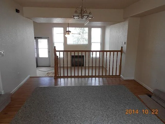 7531 Broadway St — Photo 10