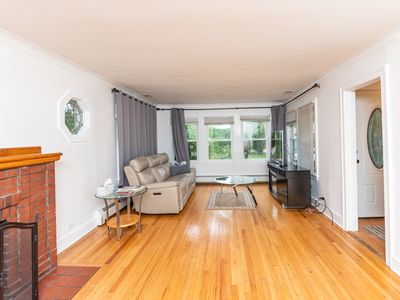 979 Vine St, Winnetka, IL, 60093