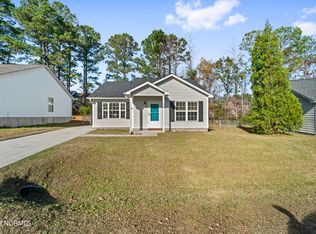 410 Somerset Cv, Jacksonville, NC 28546