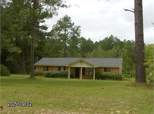 300 Ivy Lake Cir, Douglas, GA 31533